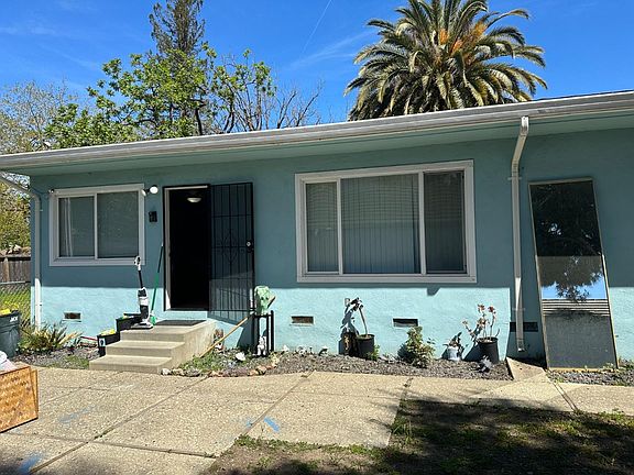 4th image of 2986 Moorpark Ave