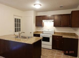 575 Manco Rd, Lewisville, TX 75067