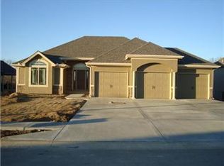 3104 NE 91st Pl, Kansas City, MO 64156
