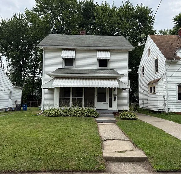 1114 Underwood Ave — Photo 1