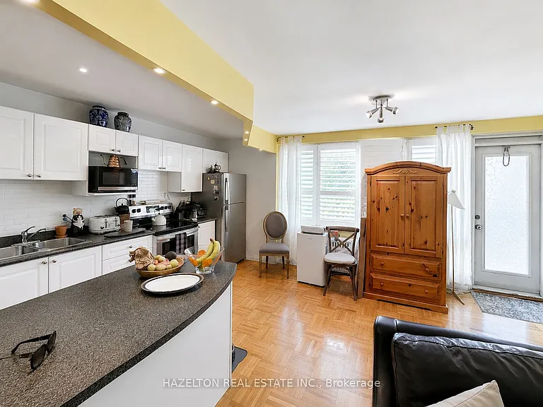 4 Sherbourne St N #101 — Photo 5