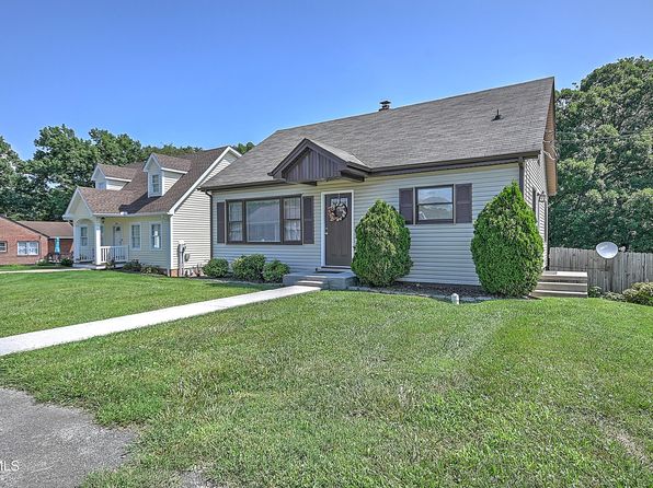 379 Oakland St SW, Abingdon, VA 24210