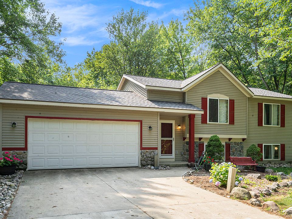 1st image of 3420 Windhaven Dr