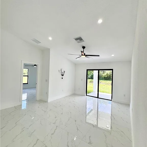 670 Chemstrand St E — Photo 14