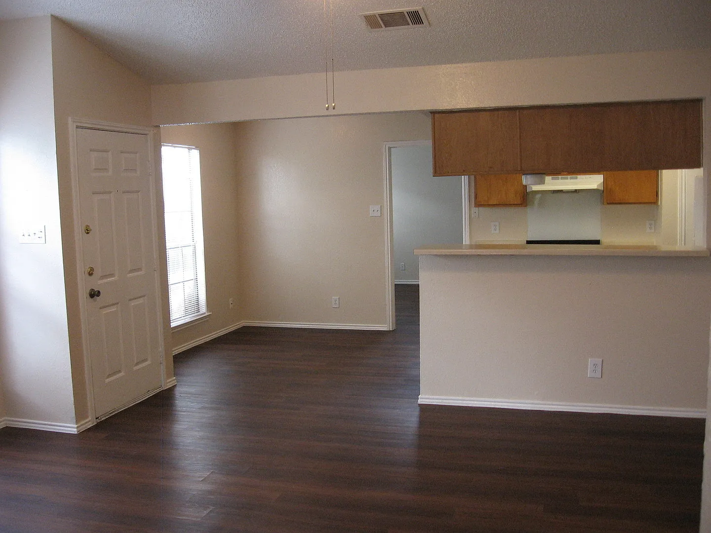 9313 Kempler Dr — Photo 3