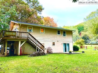 27 Garren Ln, Fairview, NC 28730