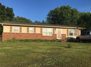 532 N Main St, Loretto, TN 38469