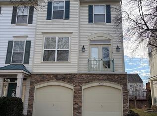 43525 Laidlow St, Chantilly, VA 20152