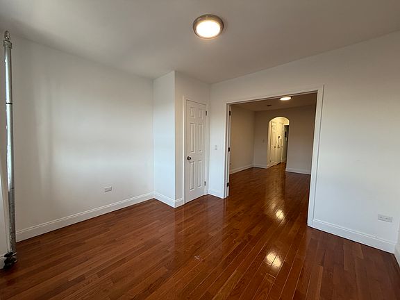 3rd image of 712 9th Ave APT 5A