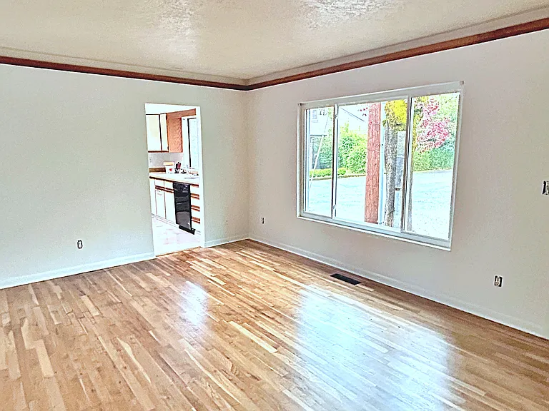 13942 SE Division St — Photo 7