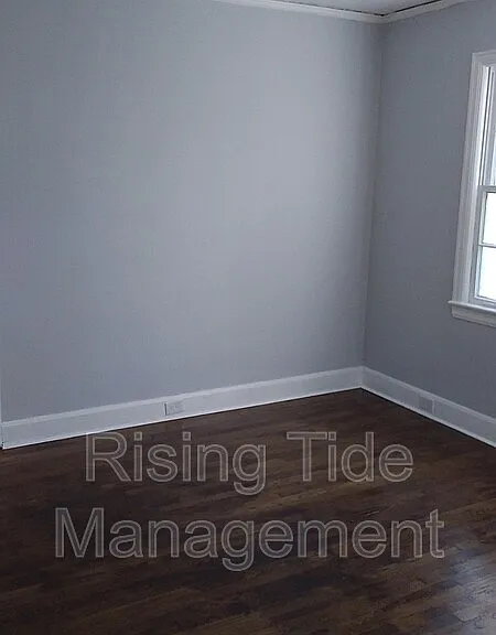 4404 Avenue M — Photo 10