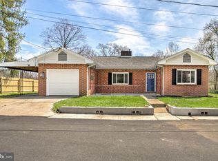 8077 Fox Mill Rd, Harrisburg, PA 17112