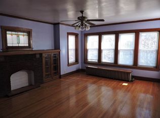 2852 N Harding Ave, Chicago, IL 60618