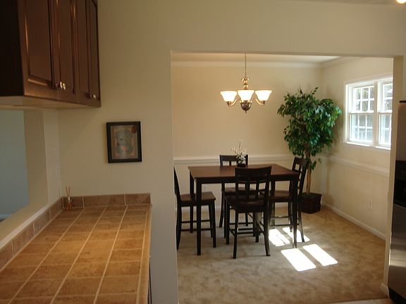 2nd image of 3721 Silina Dr