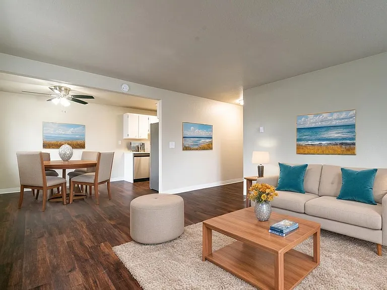 Westmont Apartments — Photo 17