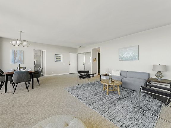 4th image of 1300 N Lake Shore Dr APT 14B
