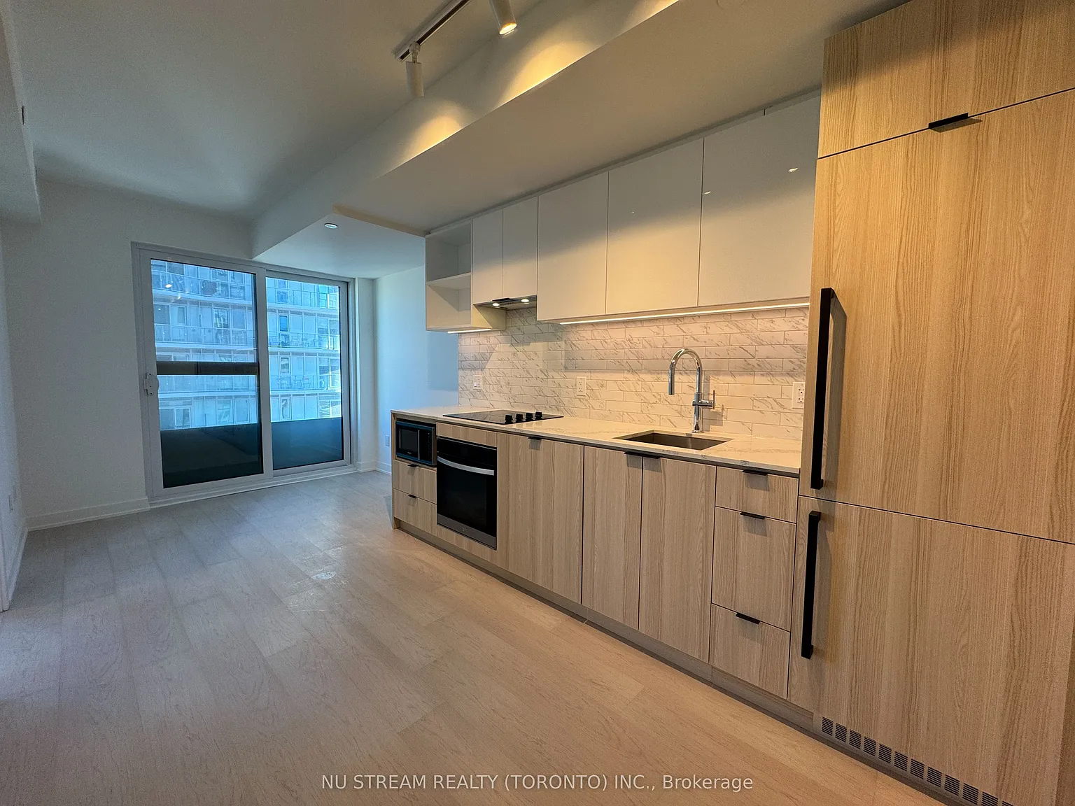 2 bed, $2,500 — Photo 3