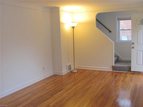 4th image of 5195 Haverford Dr