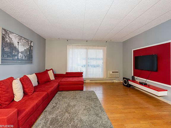 2nd image of 9098 Terrace Dr #1M