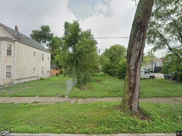 2020 W 52nd Pl, Chicago, IL 60609
