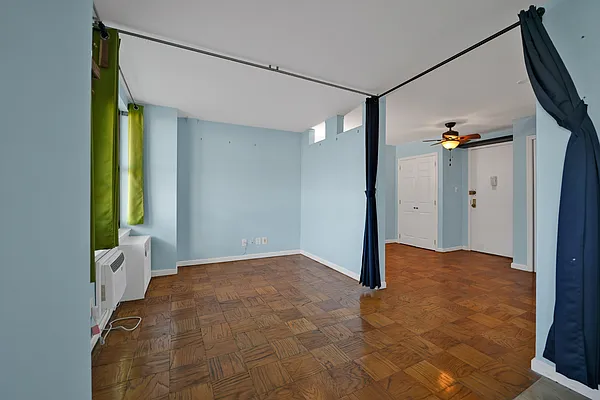 Sold by TwoRealEstate LLC | media 4