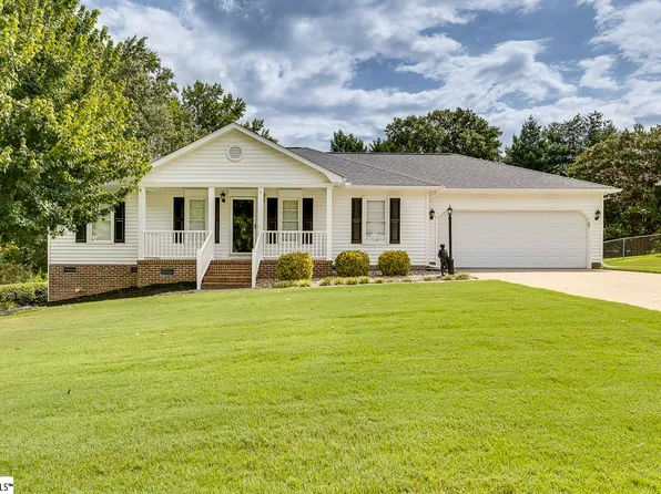 16 Chosen Ct, Greer, SC 29650