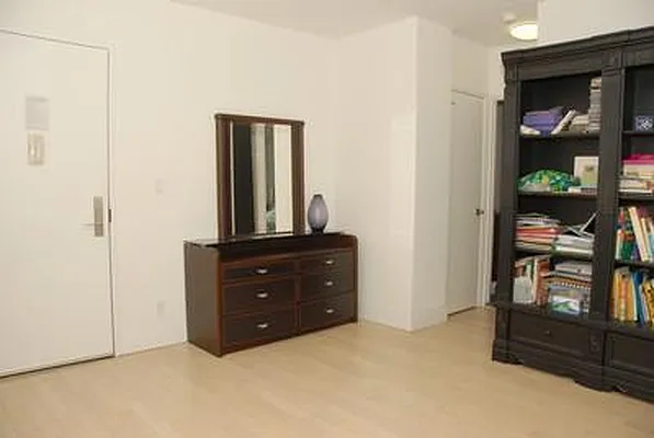 Rented by Maxwell Jacobs | media 15