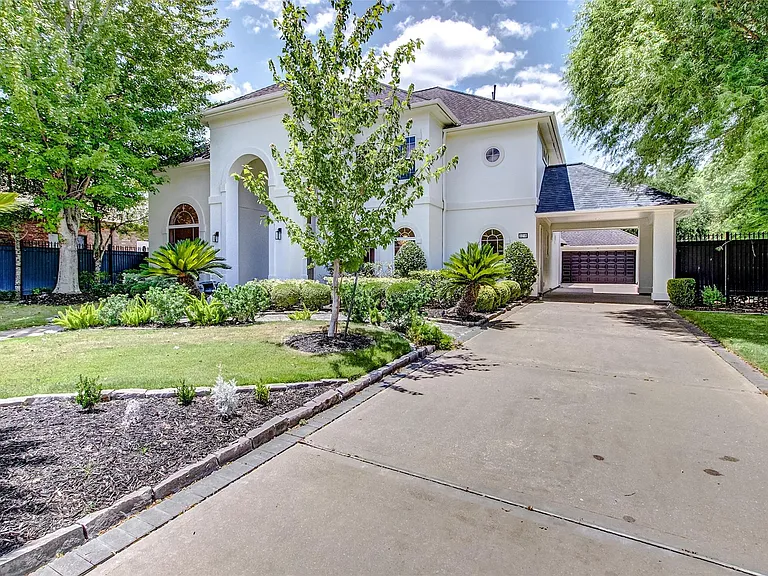 3218 Rosemary Park Ln — Photo 3