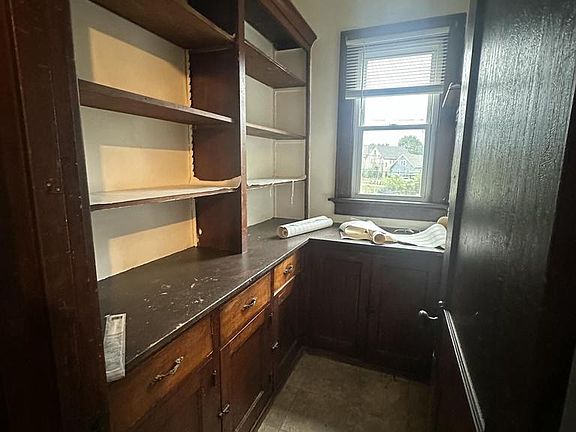 5th image of 3754 W Roberts STREET #3756