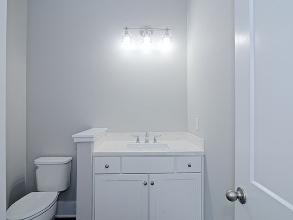 Bath off mud room