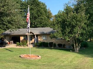 1720 Blue Lick Rd, Henryville, IN 47126