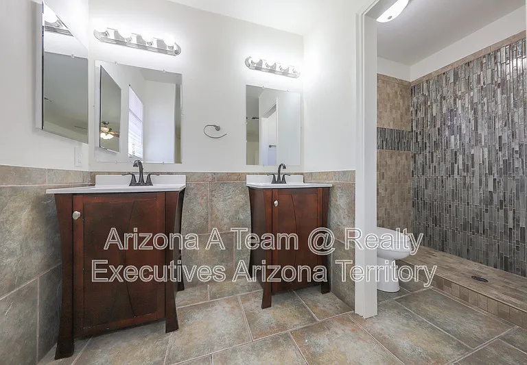 10140 E Karen Pl — Photo 17