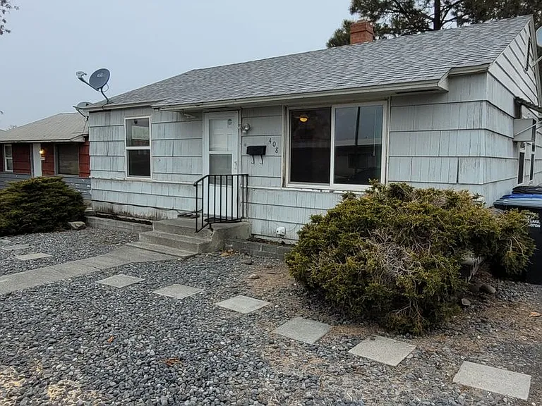 408 W Reisner Rd — Photo 2