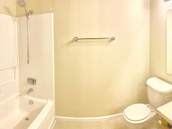 5th image of 1019 Dornajo Way APT 264