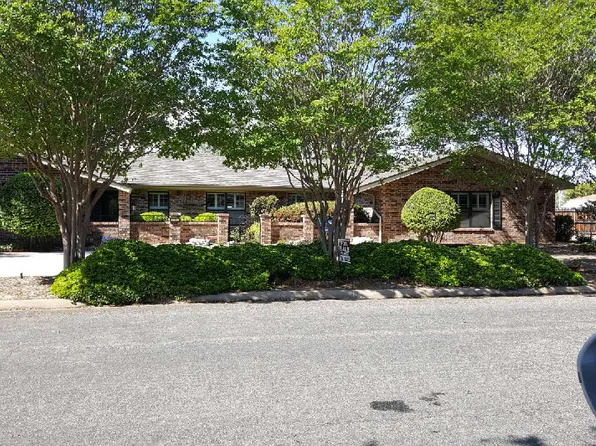 2741 Oak Mountain Trl, San Angelo, TX 76904