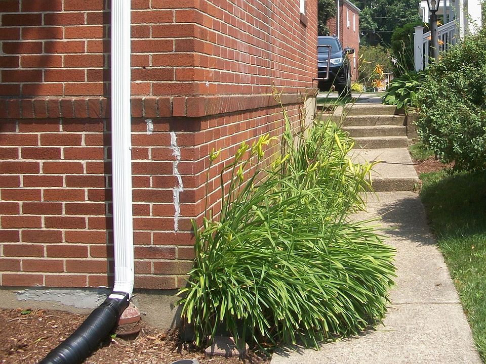 2nd image of 180 S Main St #21