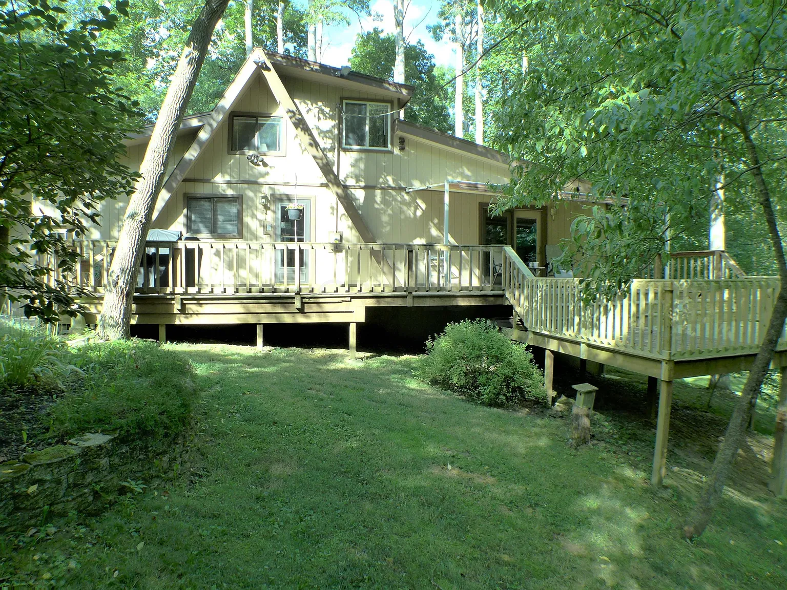 794 Yokuts Ln SE photo 1
