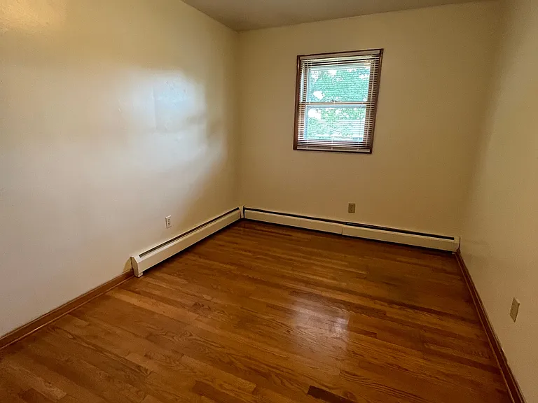 Apartment Heights — Photo 27