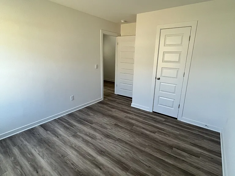 525 Arizona St — Photo 25