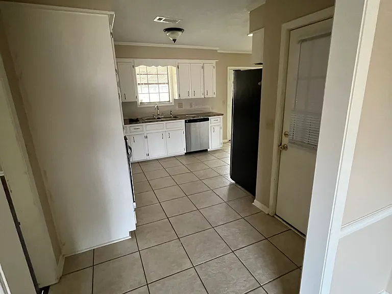226 Justin Cir — Photo 9