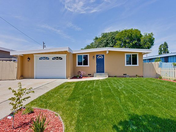 3rd image of 713 Santa Ynez St