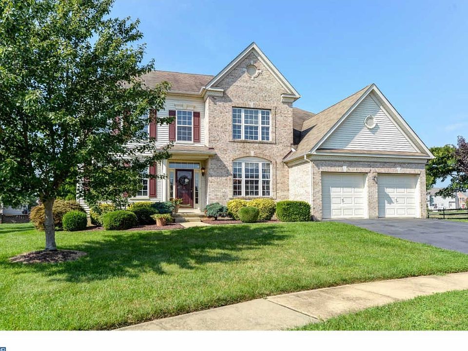 1st image of 8 Jackie Cir