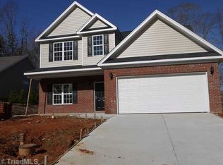 6322 Ridge Haven Rd, Greensboro, NC 27410