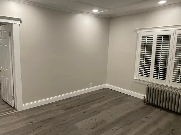 (undisclosed Address), West Sayville, NY 11796