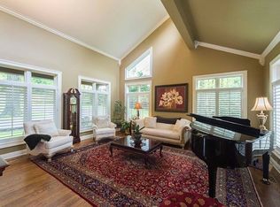 1285 Hedge Ln, Paducah, KY 42001