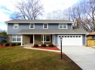 1106 N Westgate Rd, Mount Prospect, IL 60056