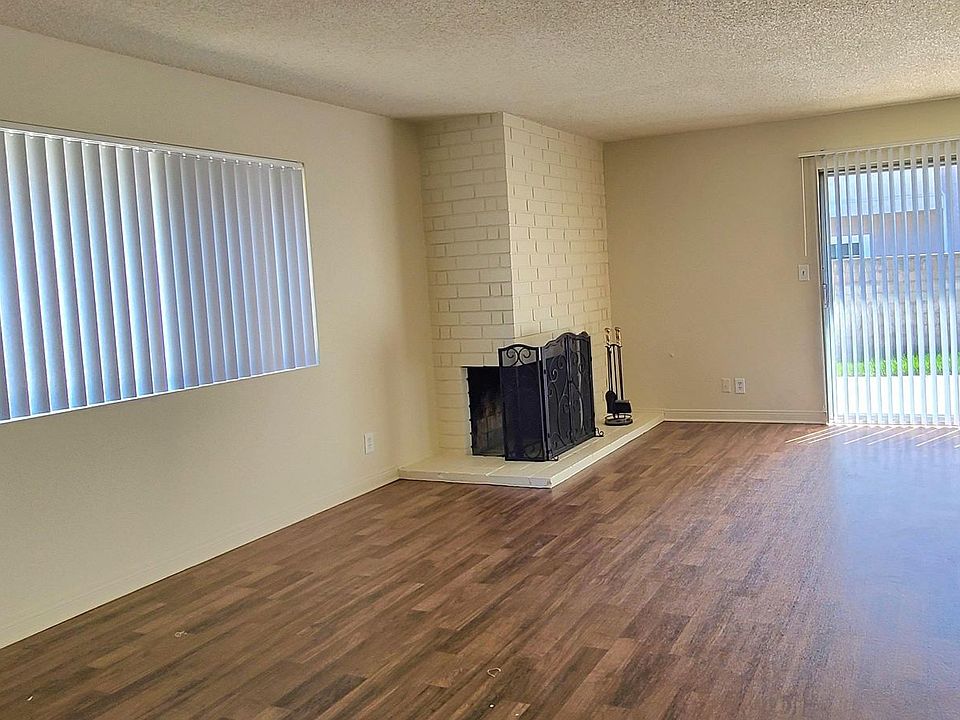 1st image of 13630-42 Utt Dr #13642