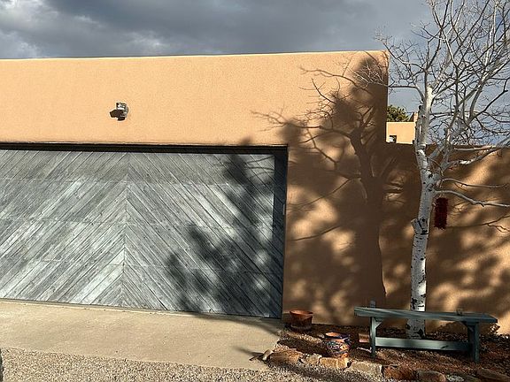 2nd image of 46 Camino Espejo