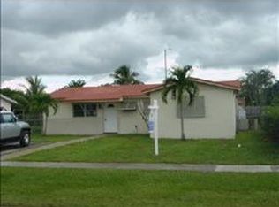 402 SW 72nd Ave, North Lauderdale, FL 33068