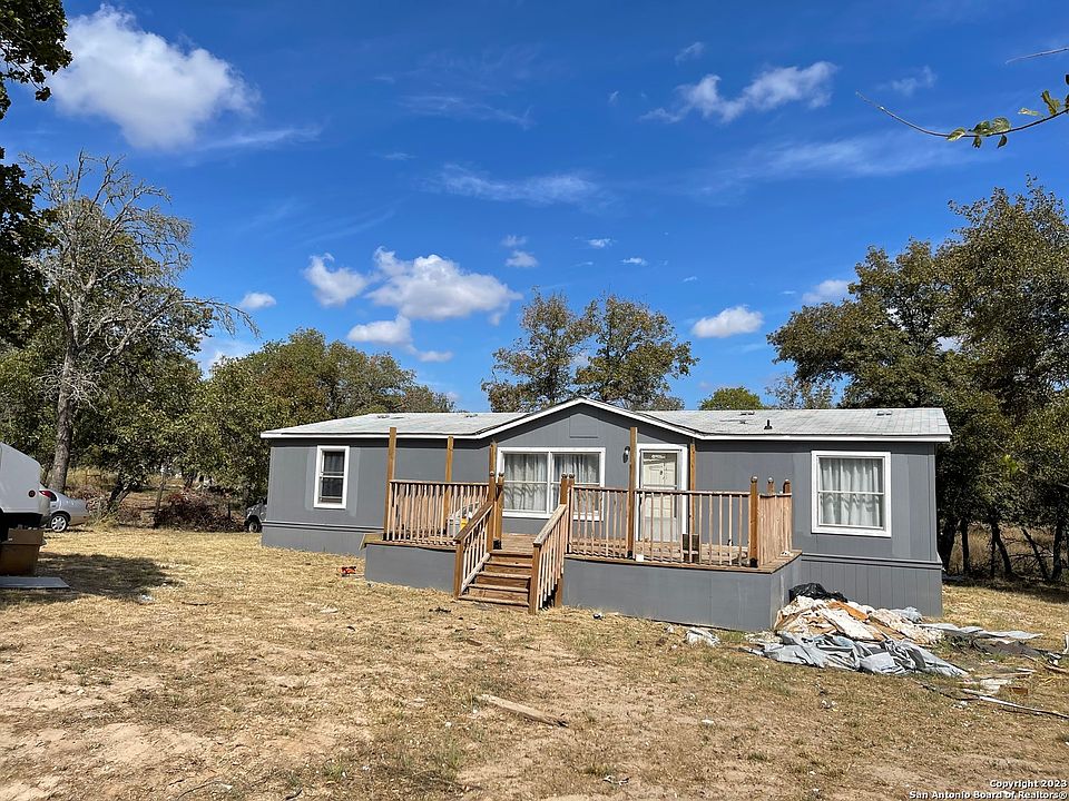 1st image of 435 Ashford Cir